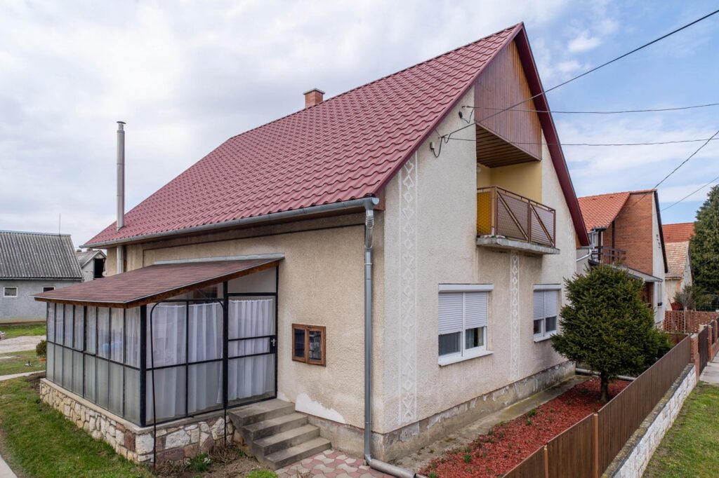 Cserepeslemez és a ház színe hogyan válasszunk jól - mecseklemez.hu