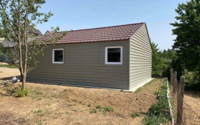 Trapézlemez egy régi lovarda újjáéledésében: stabil tető, biztonságban lévő állatok